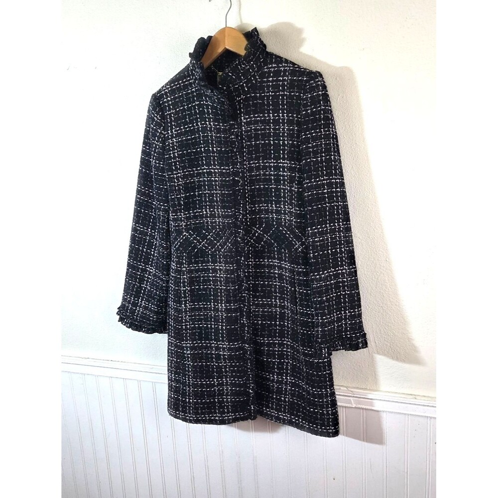 White House Black Market Tweed Long Coat Womens 6 Black White Clasp Front - Picture 2 of 16